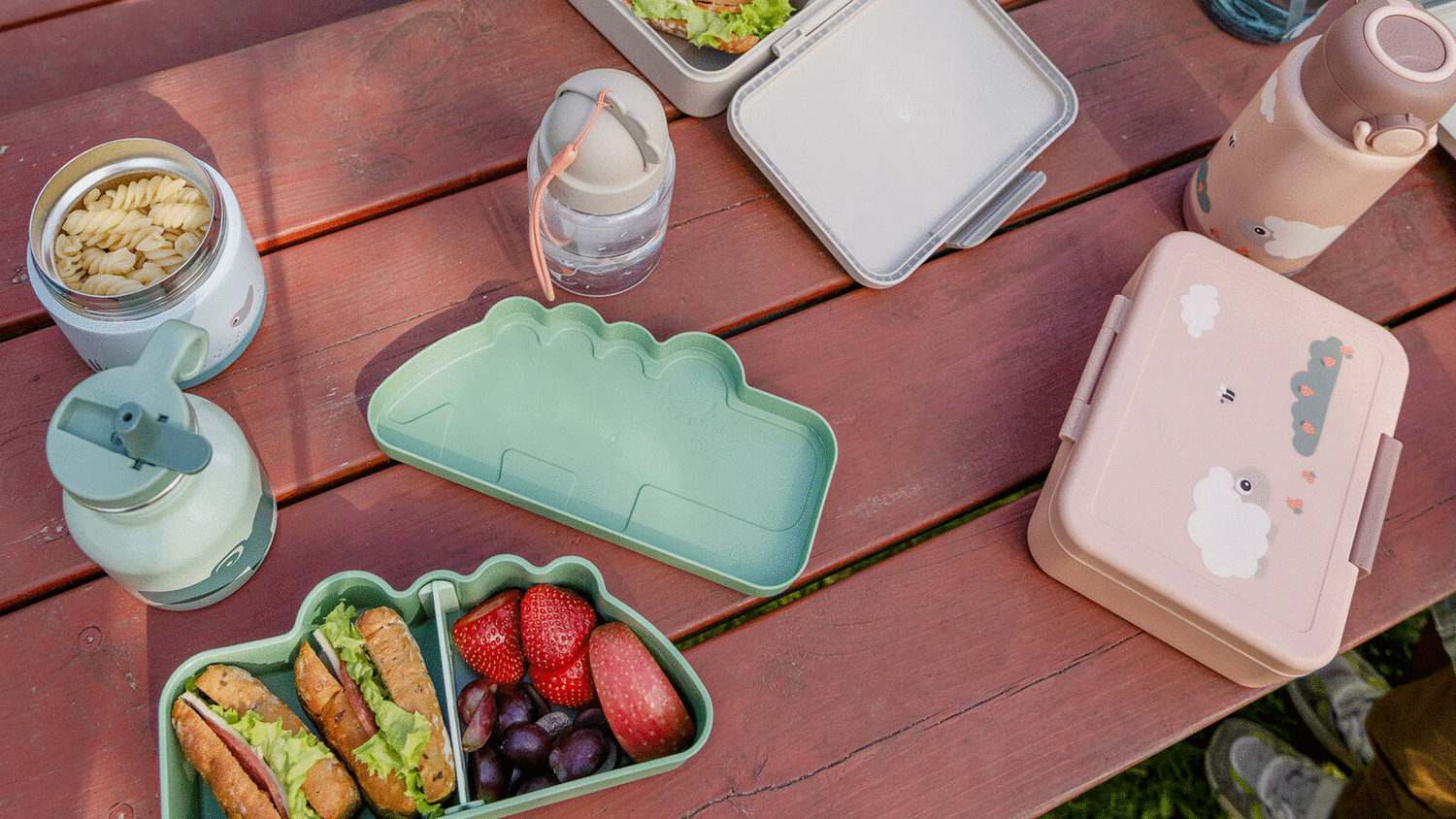 kids lunch & snack boxes