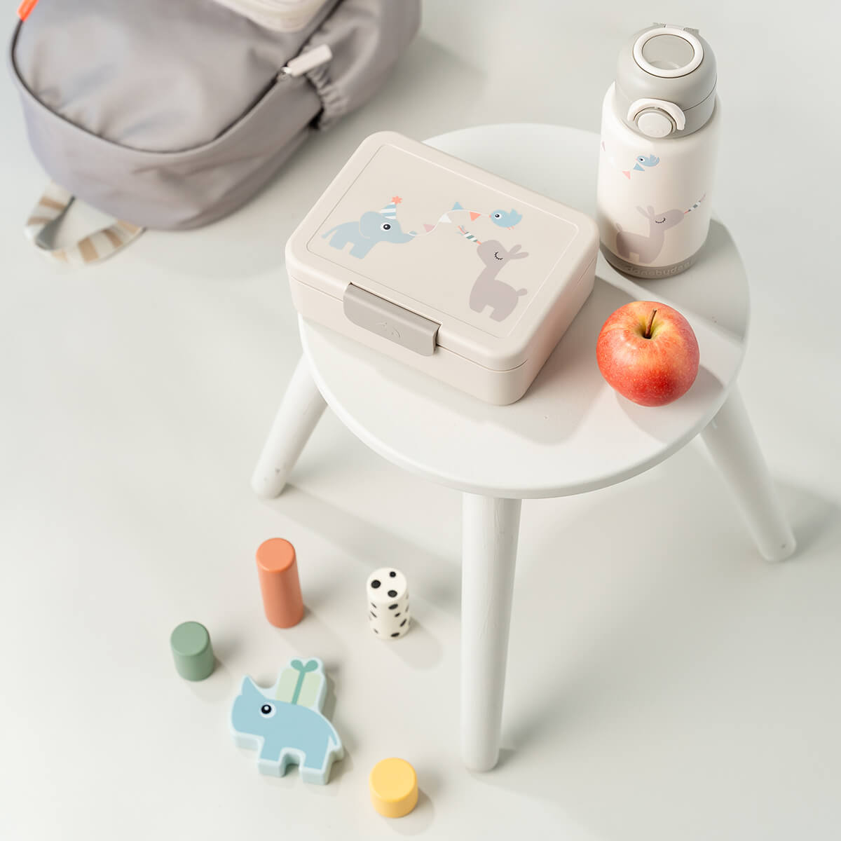 Lunch box w/divider - Celebration - Sand