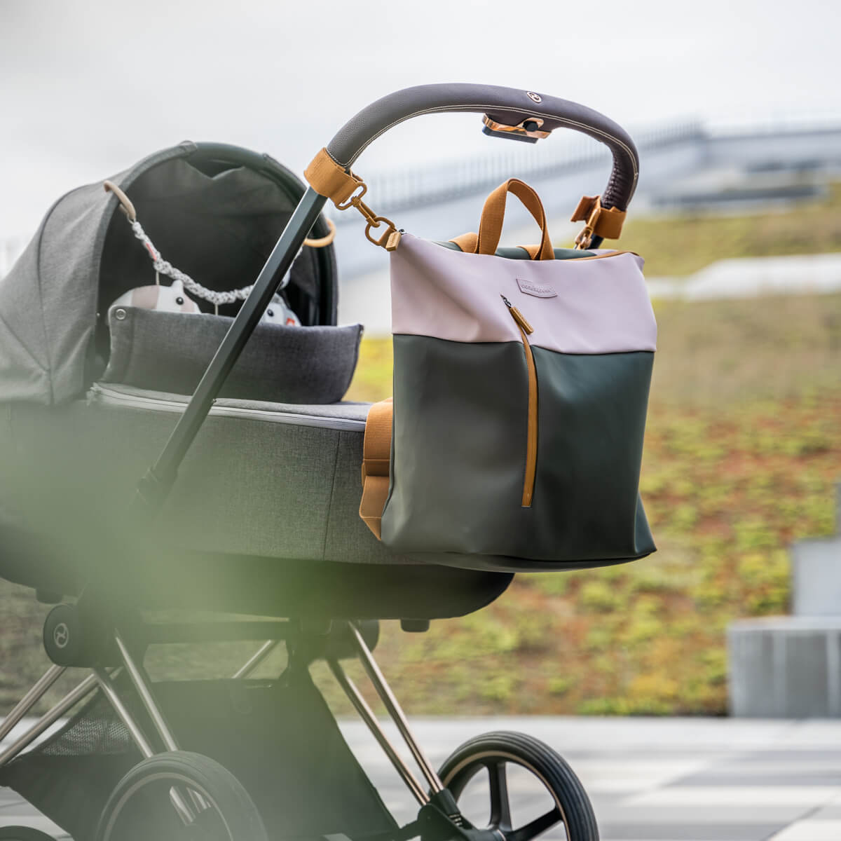 Changing backpack - Powder mix