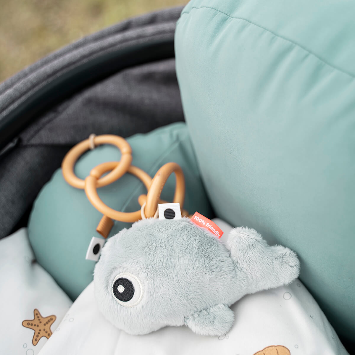 Tiny sensory rattle - Wally - Blue