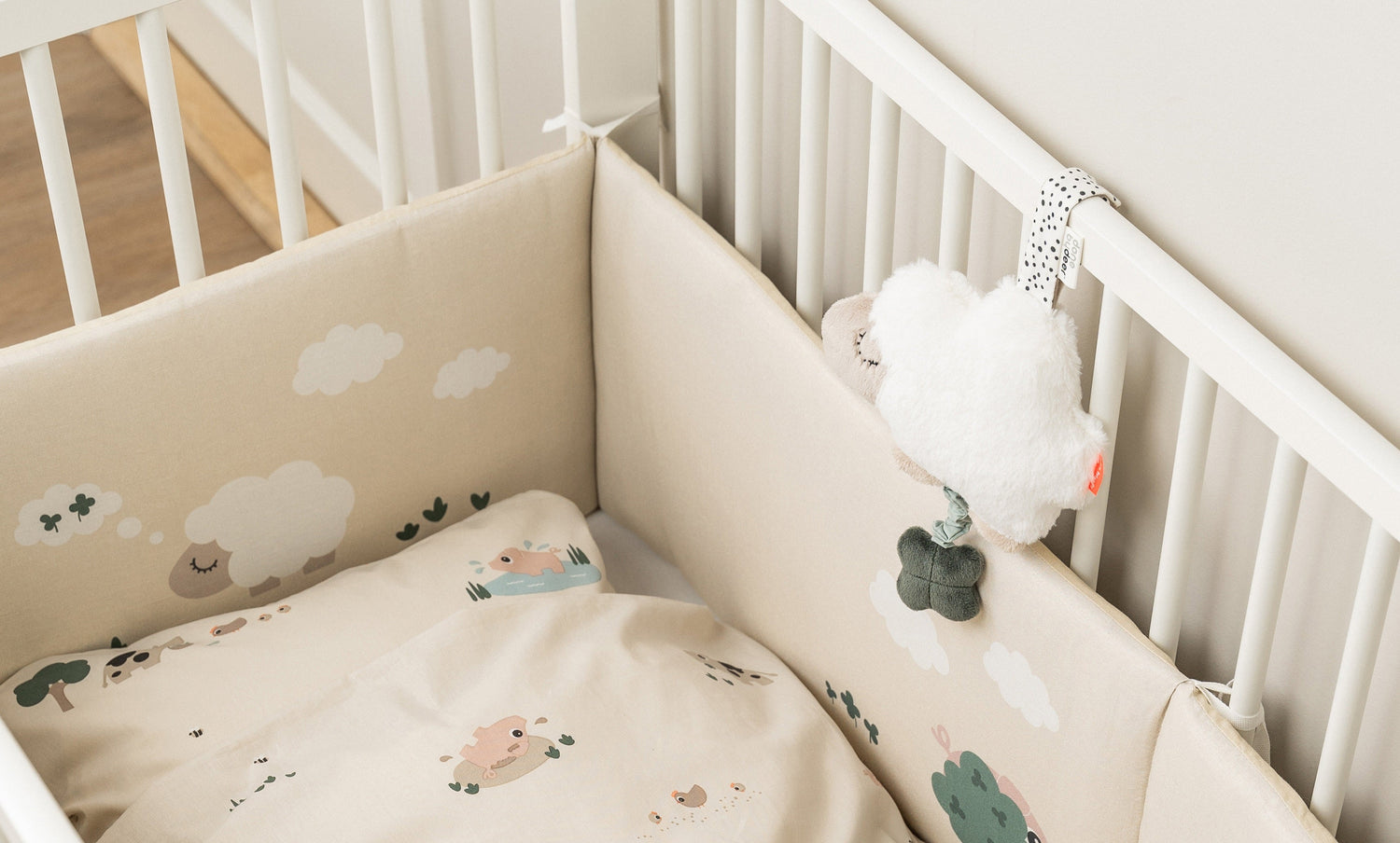 bedlinen & bed bumpers