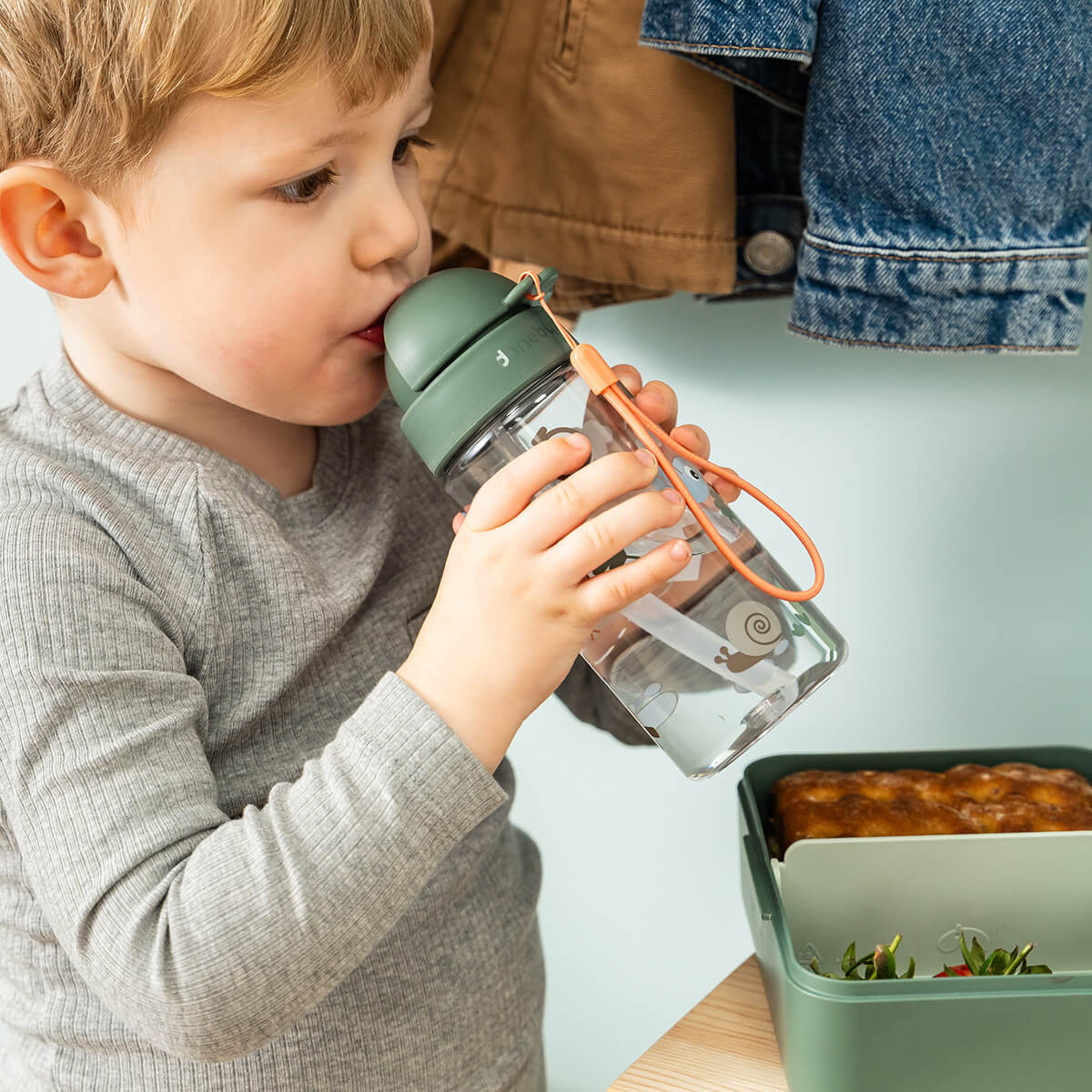 Drikkedunk m/sugerør - Tiny trails - Grøn - 350 ml