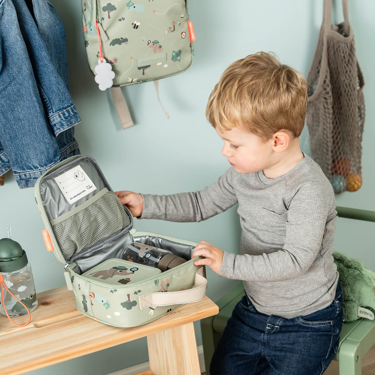Tiny lunch box w/snack picks - Tiny trails - Green