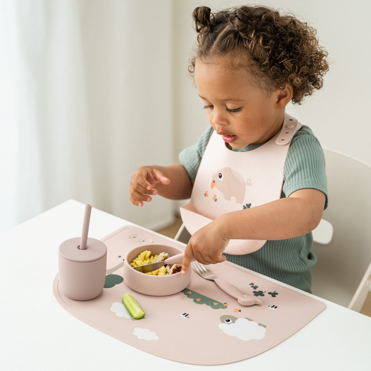 Silicone bib 2-pack - Tiny farm - Powder