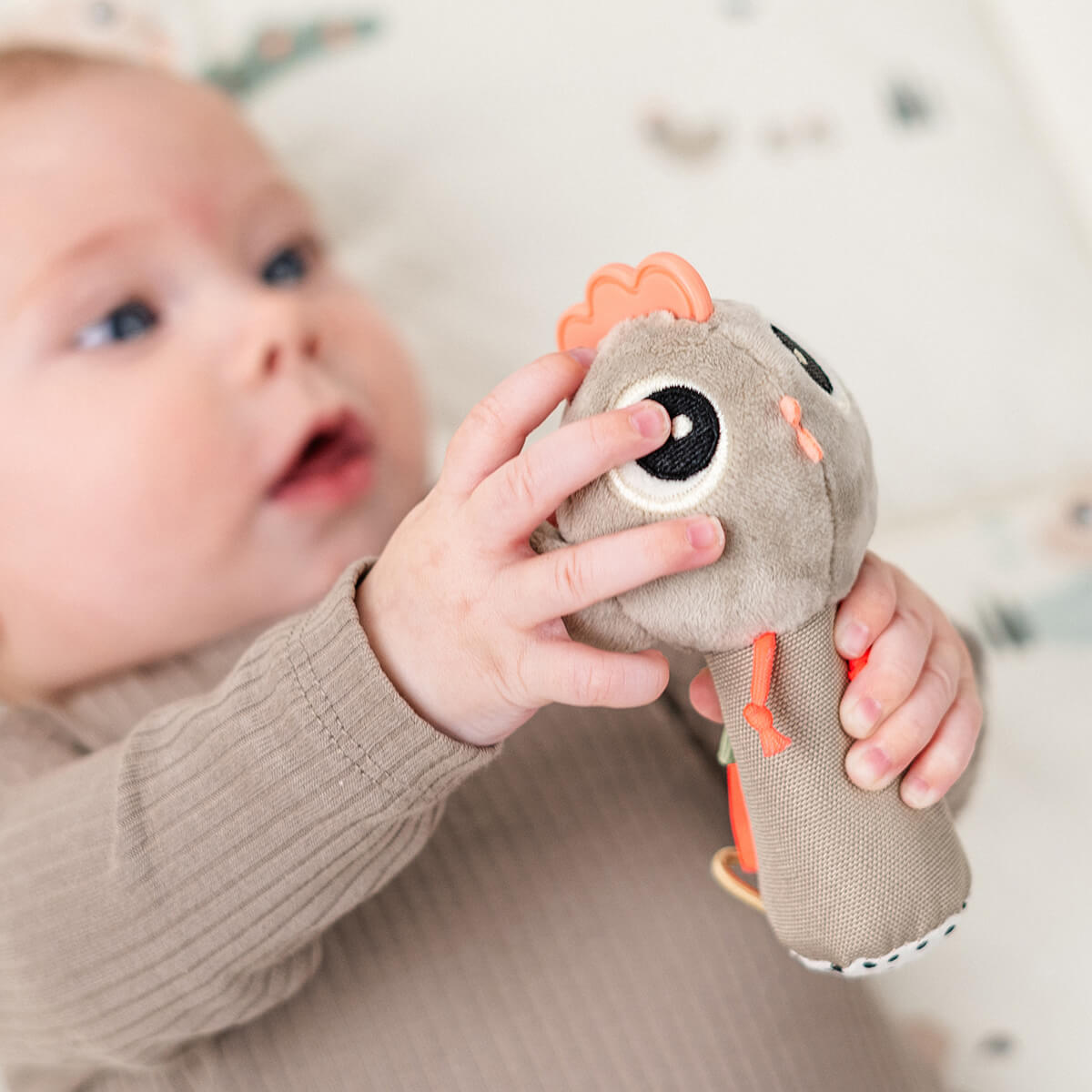 Sensory rattle - Tiny farm - Sand