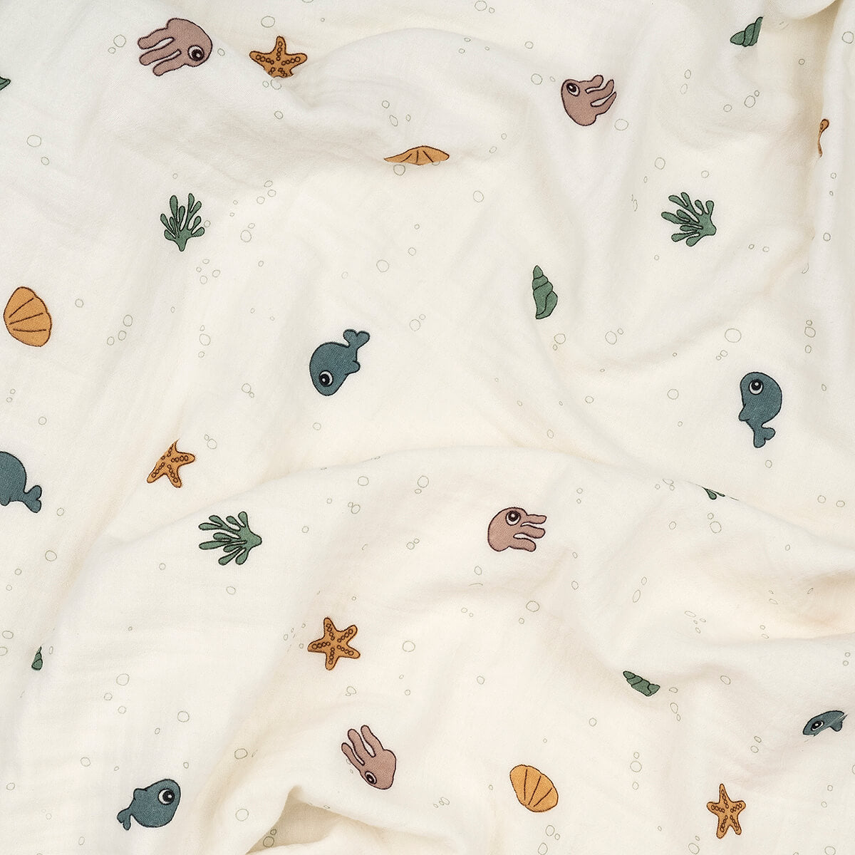 Baby blanket Sea friends Beige Shop at Done by Deer official webshop