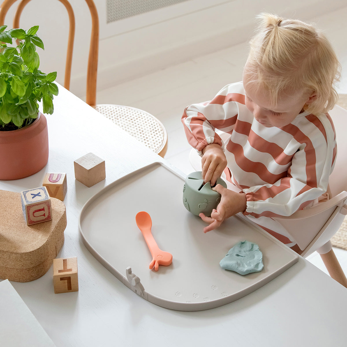 Set de table bord relevé silicone - Elphee - Sable