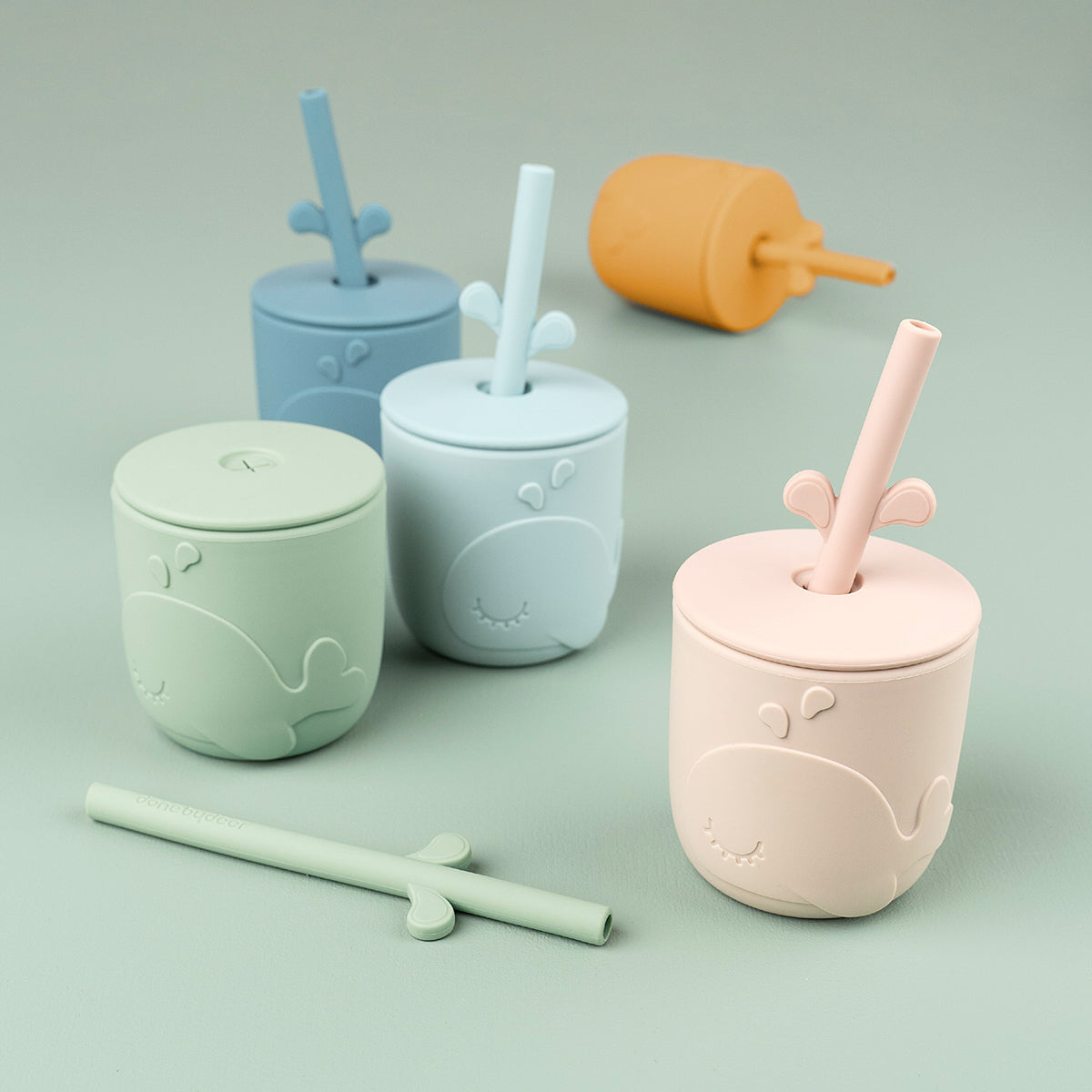 Peekaboo straw cup 2-pack - Wally - Grey - Lifestyle