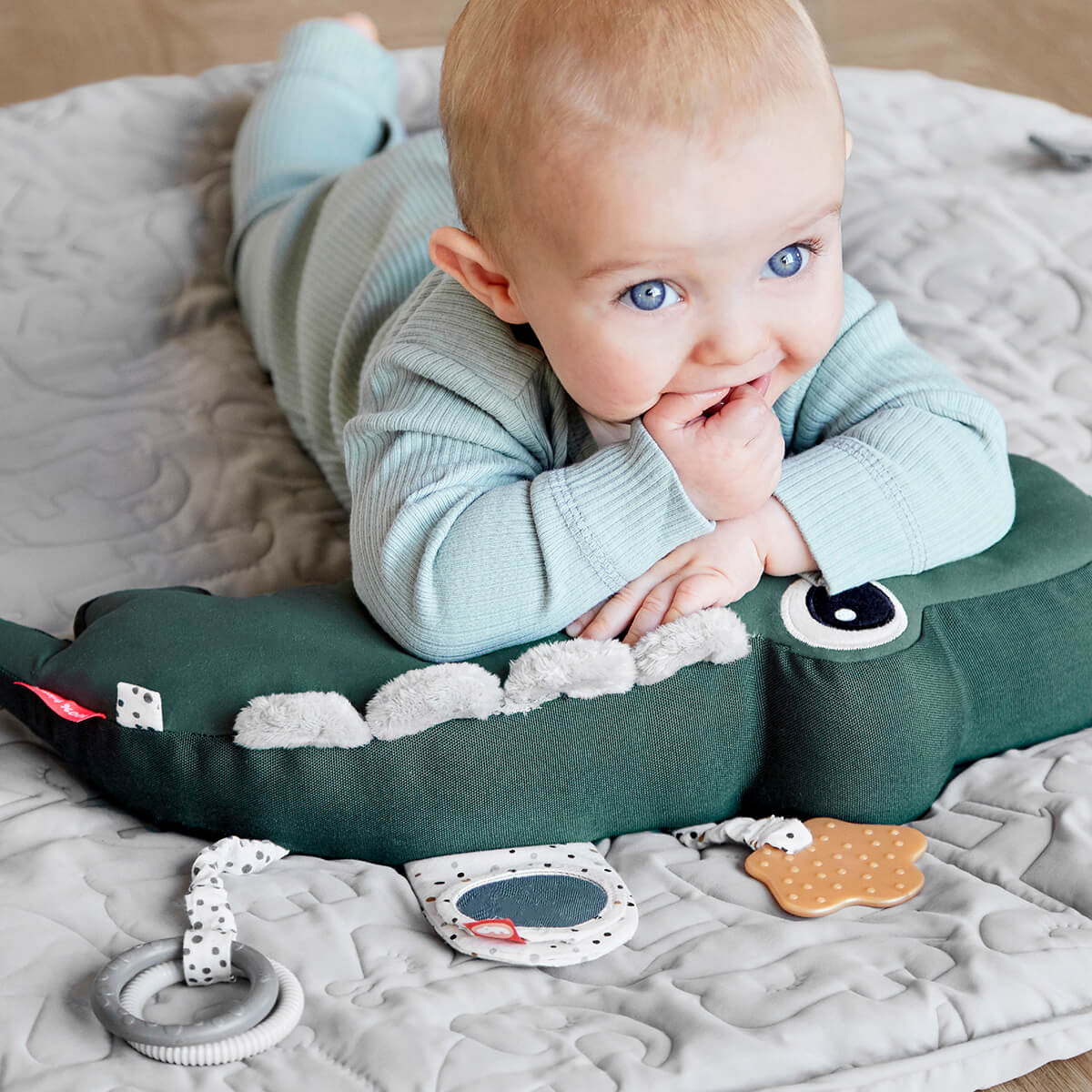 Activity pillow for baby best sale